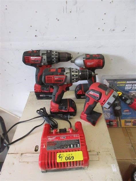 Milwaukee Cordless Tool Set