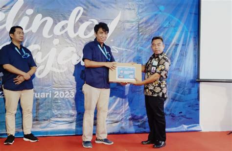 Sasar Generasi Milenial Pelindo Mengajar Hadir Di Sma N 2 Kendari