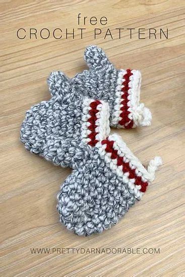 Free Crochet Mini Mitten Ornament Pattern