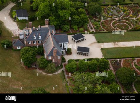 Aerial view of historic Boone Hall Plantation in Mt Pleasant, SC Stock Photo - Alamy