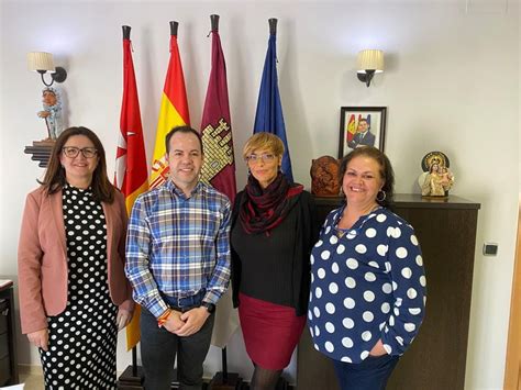 Encuentro Entre El Ayuntamiento De Herencia Y El Colectivo Las