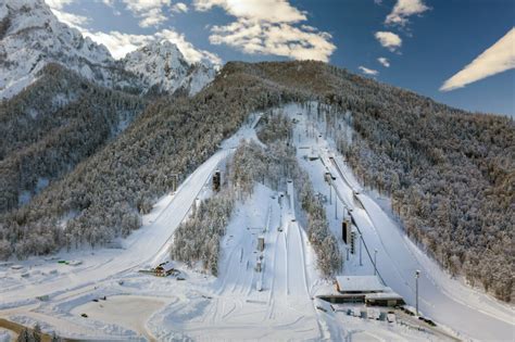 O Partir Au Ski En Famille Pas Cher Id Es De Stations En