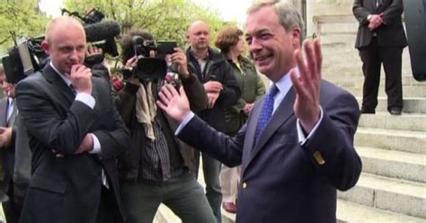 Usa Nigel Farage Entra Nellindagine Dellfbi Sul Russiagate