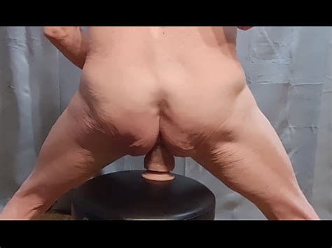 Busy Bottom Sits On Another Dildo XVIDEOS