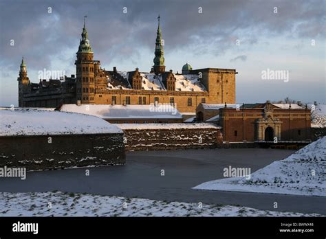 Kronborg Castle Helsing R Zealand Denmark Stock Photo Alamy