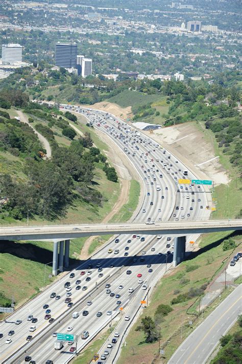 I-405 Sepulveda Pass Widening | Kiewit Corporation