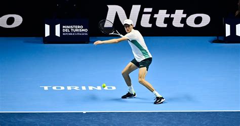 Il La Fait Sinner Terrasse Djokovic Au Masters Et Prend Une Option