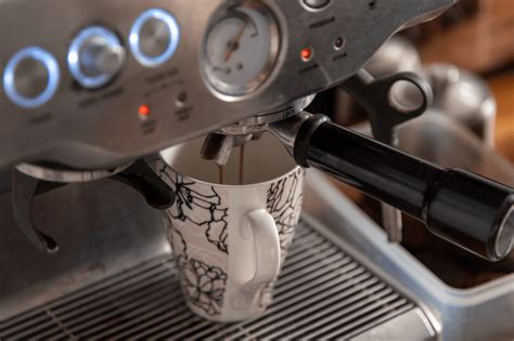 Vyplatí se pořídit domácí espresso kávovar Lázeňská káva