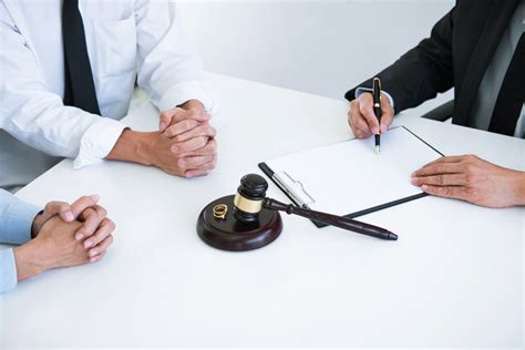 How to choose the right divorce lawyer for you - Billian Law