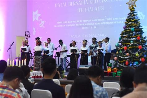 Perayaan Natal Keluarga Besar Itn Malang Bawa Pesan Kesejahteraan Dan