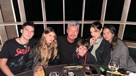 Cande Tinelli realizó una despedida de soltera con su familia El amor