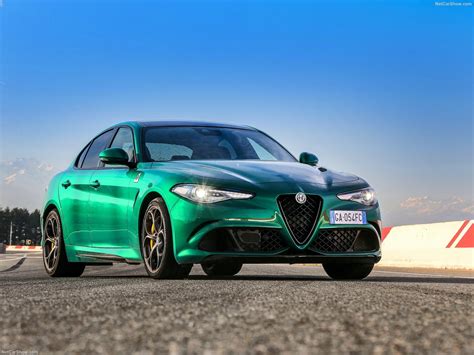 Alfa Romeo Giulia Modelli Prezzi Dotazioni E Foto Guida All