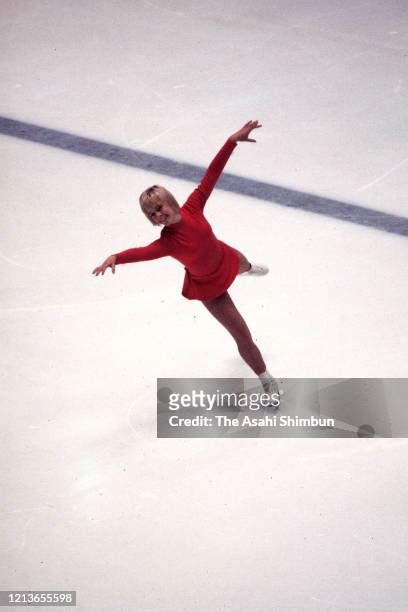 Janet Lynn Figure Skater Photos And Premium High Res Pictures Getty