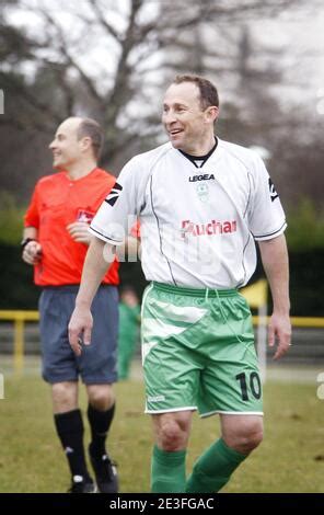 A 45 Ans L Ex Champion Jean Pierre Papin Reprend Du Service Dans Le