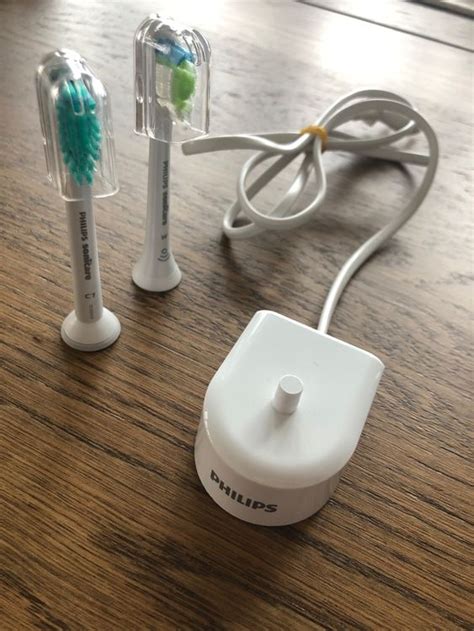 Philipps Sonicare B Rsten Und Ladestation Kaufen Auf Ricardo