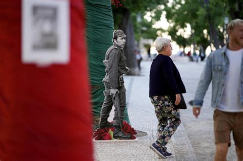 Révolution des œillets au Portugal il y a 50 ans la dictature