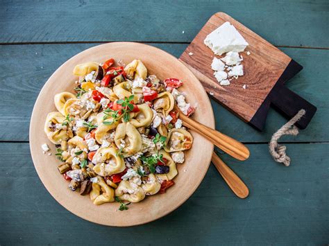 K Stliches F R Vielbesch Ftigte Pfannen Moussaka Mit Tomaten