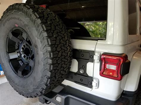 Rear Bumper Reflector Lenses For 2018 Up Jeep Wrangler Jl —