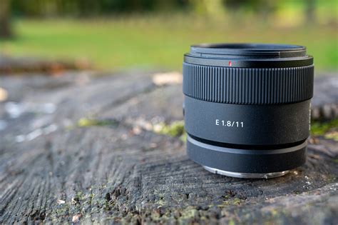 Sony E 11mm F1 8 Review Versatile Vlogging Lens Amateur Photographer