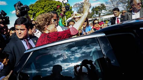 Seis Días Después De Su Destitución Dilma Rousseff Abandonó La