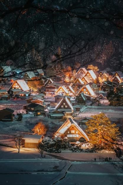 El Pueblo Iluminado De Shirakawago Con Nieve Blanca Es Lo Mejor Para