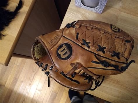 Wilson A2000 Baseball Glove | SidelineSwap