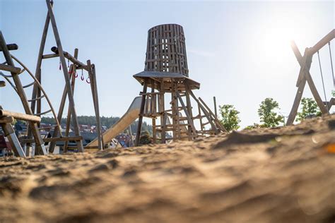 Spielplatz im Kurpark Schonach Freizeitaktivität outdooractive