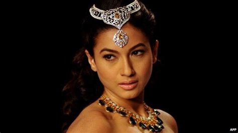 Bollywood Actress Gauhar Khan Slapped For Wearing Short Dress Bbc News