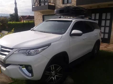 Toyota Fortuner Barras Y Portaequipaje Thule MercadoLibre