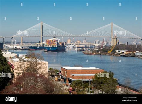 Savannah river bridge hi-res stock photography and images - Alamy