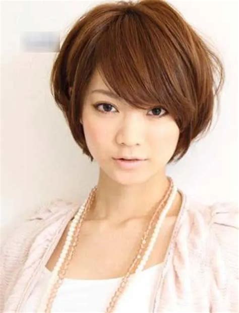 Short Hairstyles For Asian Women With Round Faces