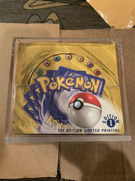 POKEMON 1ST EDITION SHADOWLESS BASE SET BOOSTER BOX ENGLISH 1999