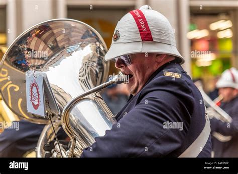 Parade Salvation Army Band Hi Res Stock Photography And Images Alamy