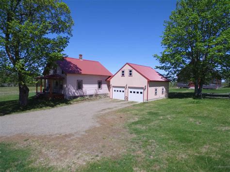 Maine Hobby Farm For Sale Wgaragebarn And Brook On 115 Acres Kingman