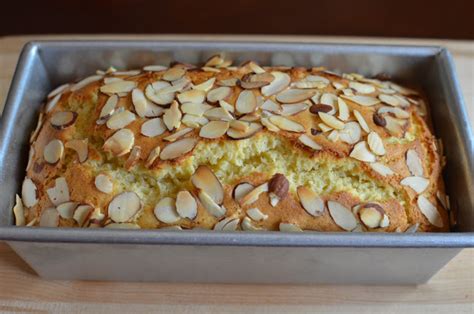 Cake Aux Amandes Et Yaourt G Teaux D Lices