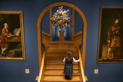 Royally Dressed: Kings Gallery, Holyrood Palace Edinburgh | Artmag