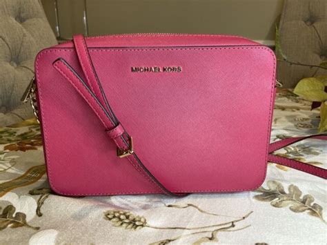 Michael Kors Jet Set Large Crossbody Purse Hot Pink In Great