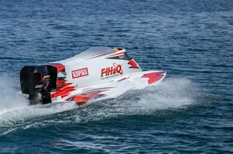 Antusiasme Tinggi Tiket Tribun Pertamina F1Powerboat Danau Toba 2024