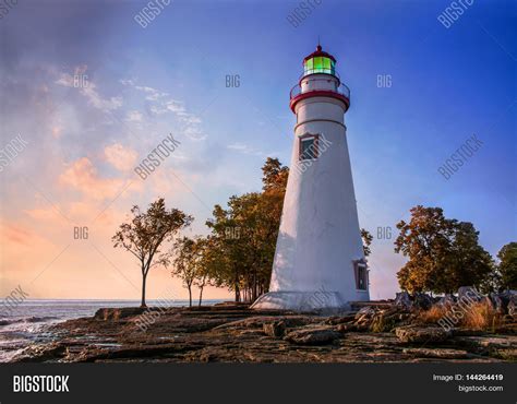 Marblehead Lighthouse Image And Photo Free Trial Bigstock