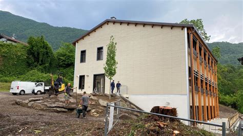 Mergozzo Sabato Inaugura La Nuova Scuola Media Costata Quasi 2 Milioni