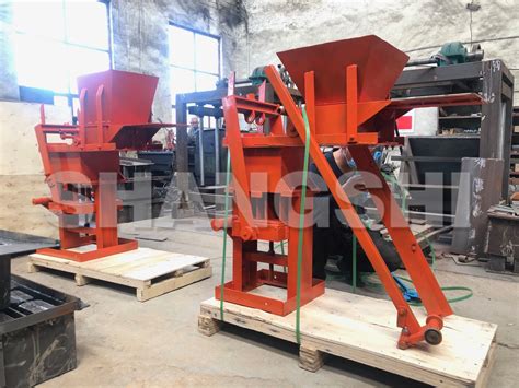 Manual Clay Earth Hand Press Brick Making Machine For Interlocking