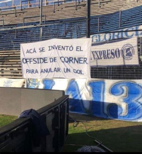 Gimnasia No Olvida La Original Bandera De Los Hinchas Tras El Offside