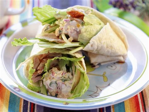 Wraps mit gebackenem Hähnchen gefüllt Rezept EAT SMARTER