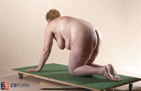 Jirina Getting On All Fours ZB Porn