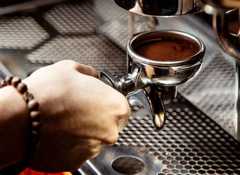 Tutta la verità sulla tostatura all italiana del caffè Gli esperti