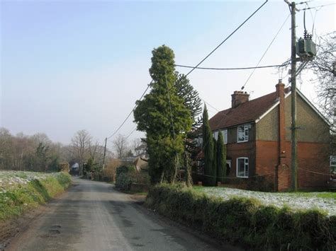 Sheepcote Lane © Alex Mcgregor Cc By Sa20 Geograph Britain And Ireland