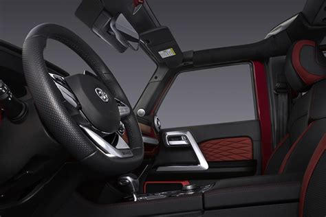 In Pics: BAIC BJ40 Plus SUV is the Chinese Copy of the Mahindra Thar ...