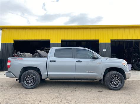 Toyota Tundra Grey Fuel Off Road Rebel D Wheel Front