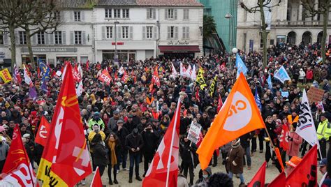 Réforme des retraites plus de 20 000 manifestants dans les deux