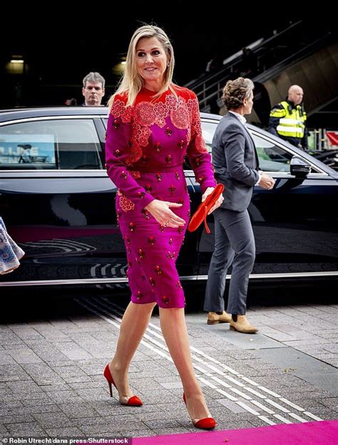 Queen Maxima Of The Netherlands Stuns In Vibrant Claes Iversen Dress Artofit